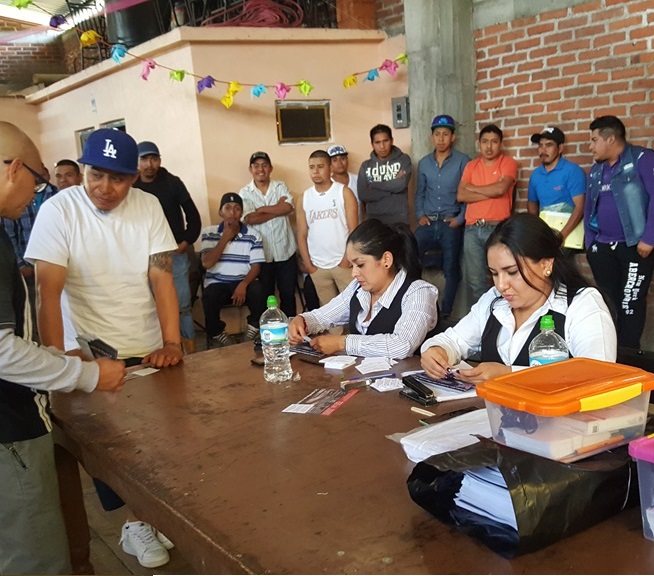 feria del empleo Acachuén